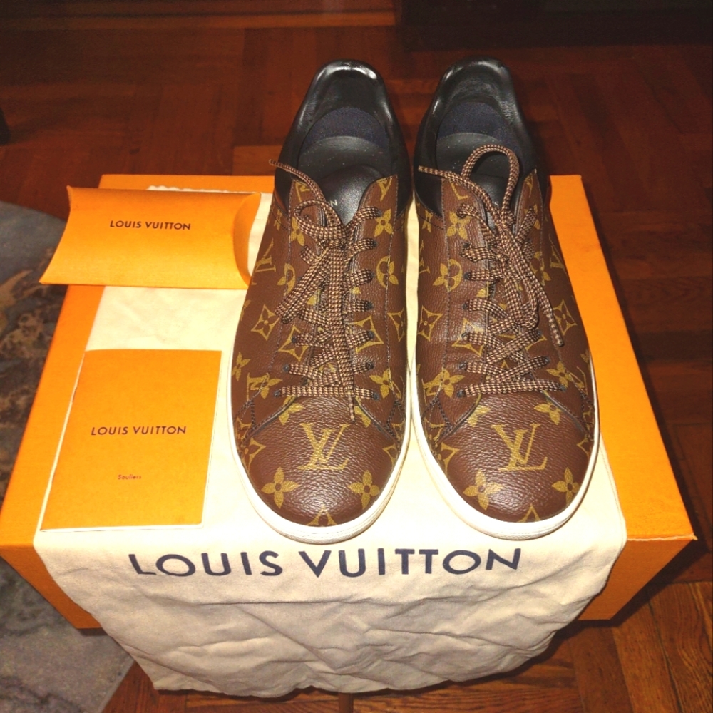 COPY - Authentic Men Louis Vuitton sneakers